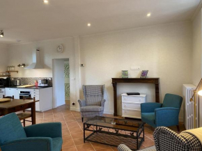 Évasion champêtre avec golf, terrasse et confort tout inclus à Lavault-Sainte-Anne - FR-1-489-438